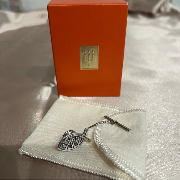 Retired James Avery 3 Crosses Of Calvary Ichthus Fish Tie Tack Lapel Pin - Picture 9 of 9